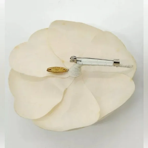 Chanel Brooch Camellia Silk - Picture 2 of 3